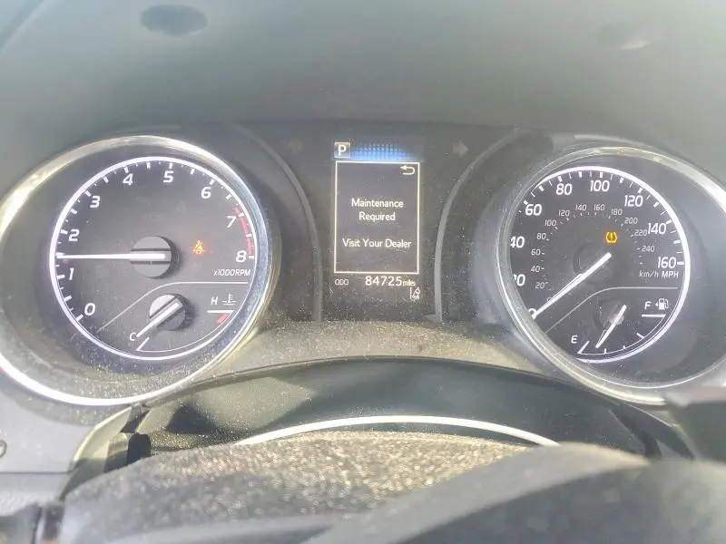 2018 TOYOTA CAMRY SE  