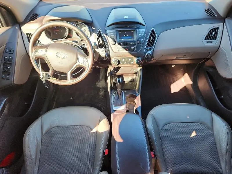 2015 HYUNDAI TUCSON SE  