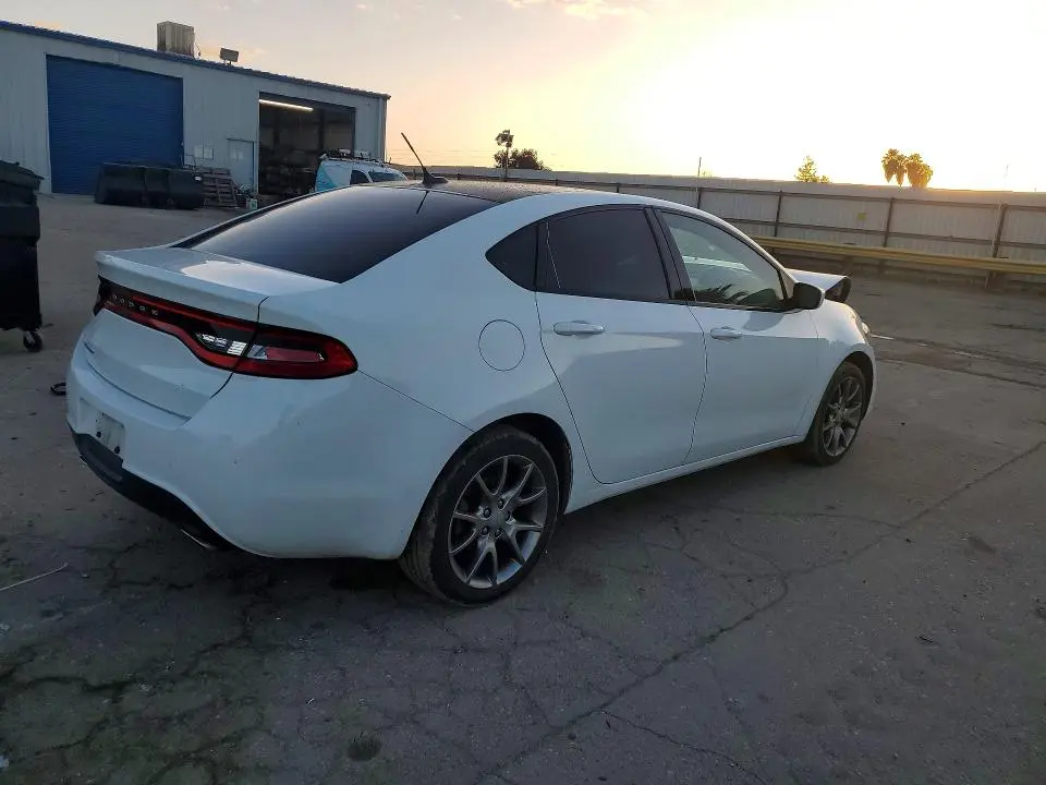 2015 DODGE DART SXT  