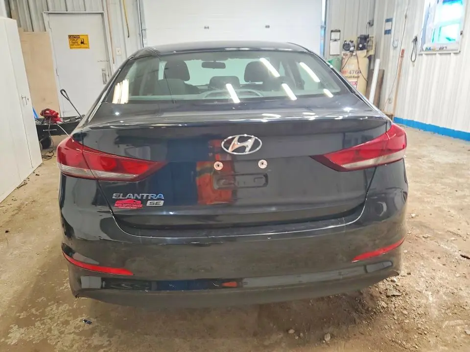 2018 HYUNDAI ELANTRA SE  