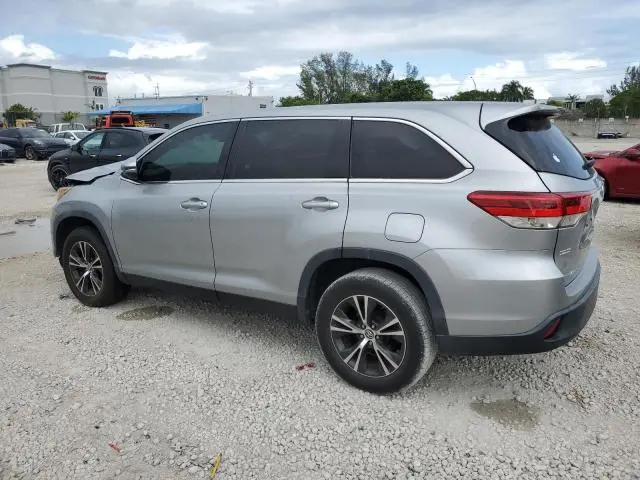 2019 TOYOTA HIGHLANDER LE  