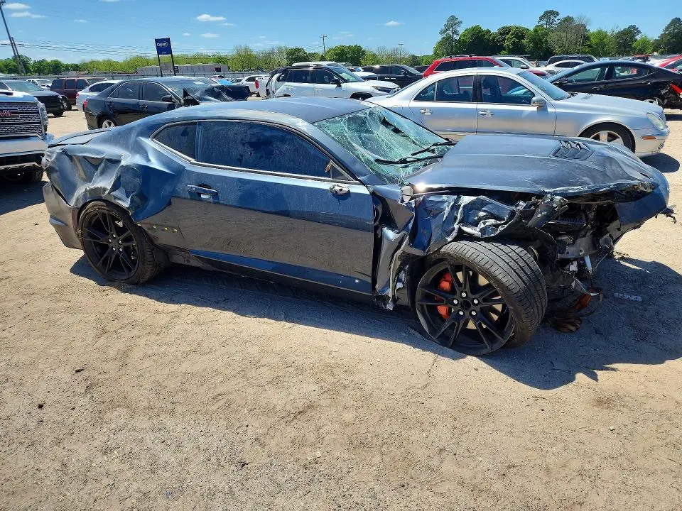 2021 CHEVROLET CAMARO LZ  