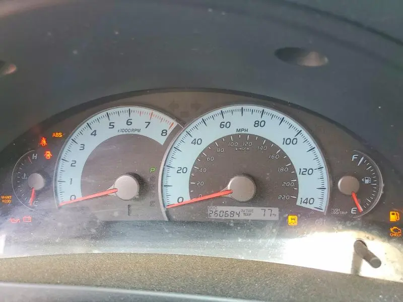 2011 TOYOTA CAMRY SE  