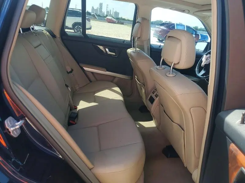2012 MERCEDES-BENZ GLK   