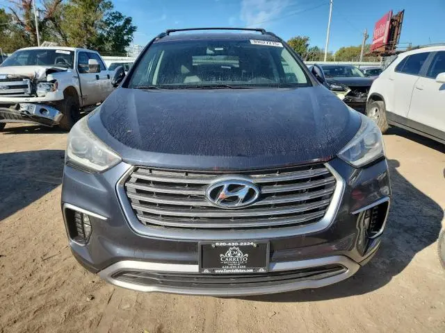 2017 HYUNDAI SANTA FE SE  