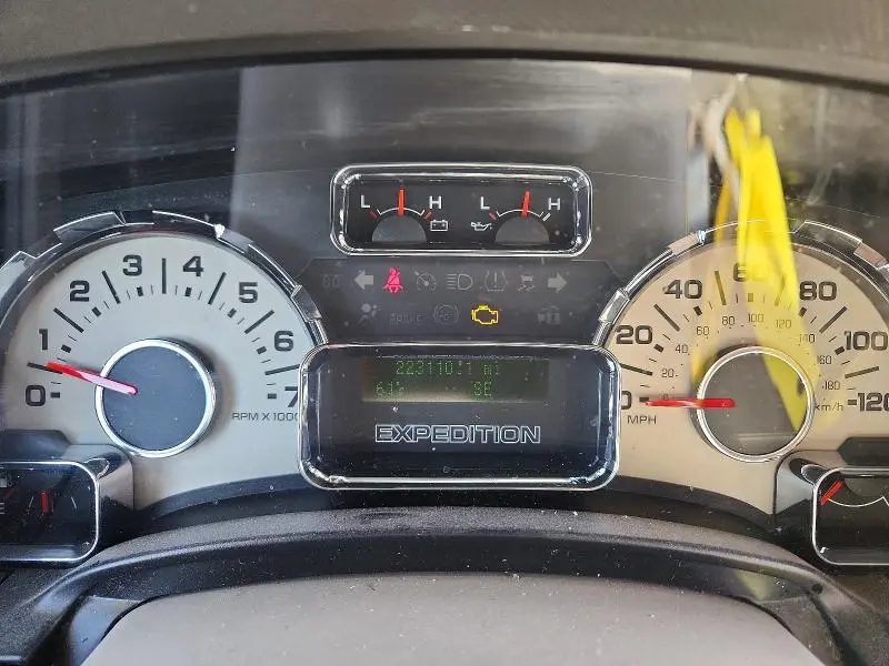 2011 FORD EXPEDITION EL XLT  