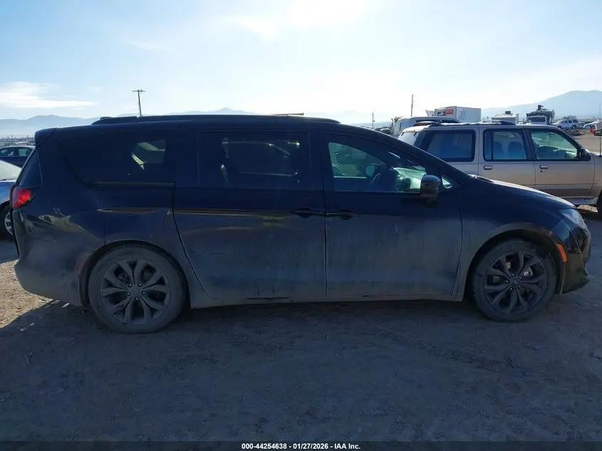 2018 CHRYSLER PACIFICA TOURING L PLUS