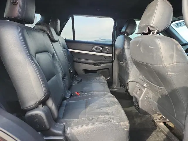 2017 FORD EXPLORER XLT  