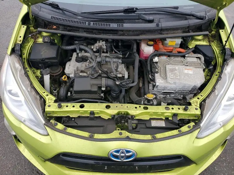 2015 TOYOTA PRIUS C   