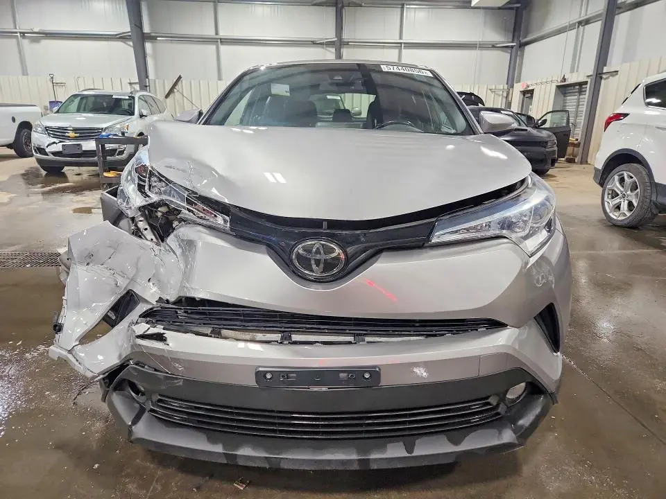 2018 TOYOTA C-HR XLE PREMIUM  