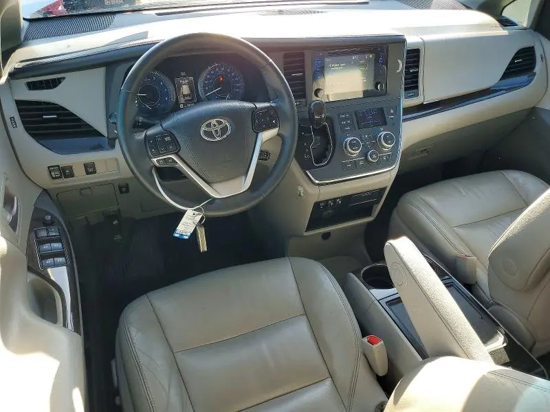 2017 TOYOTA SIENNA XLE 8-PASSENGER  