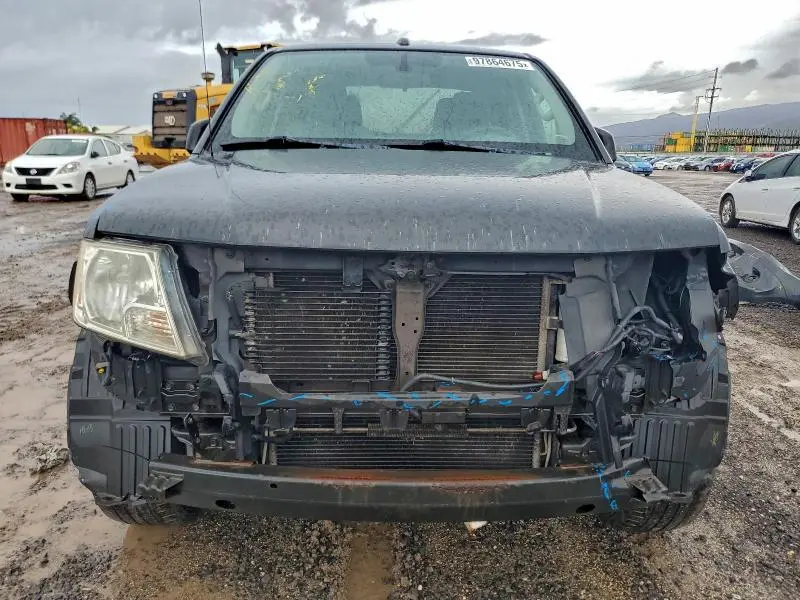 2013 NISSAN FRONTIER S  