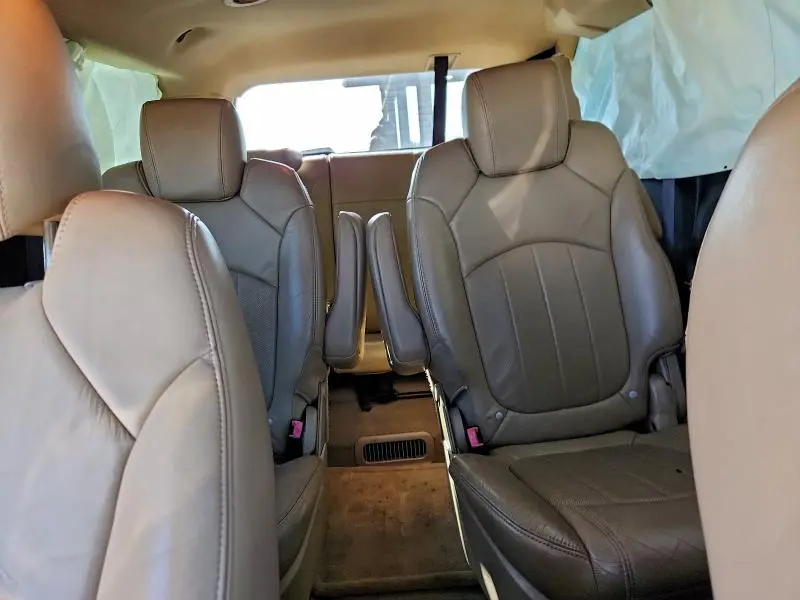 2010 GMC ACADIA SLT-2  