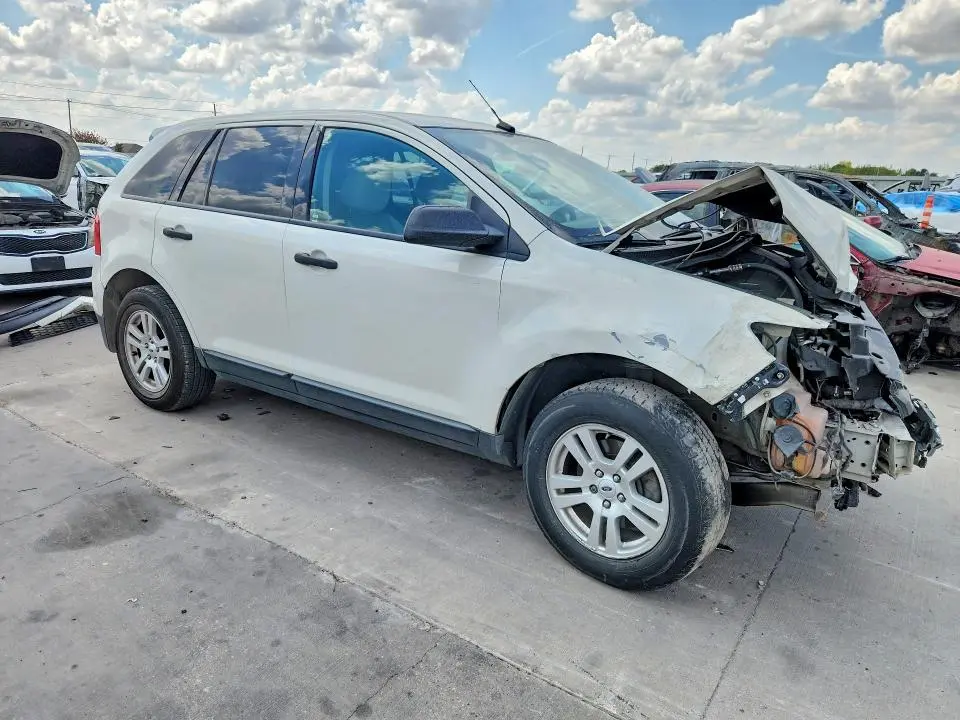 2013 FORD EDGE SE  