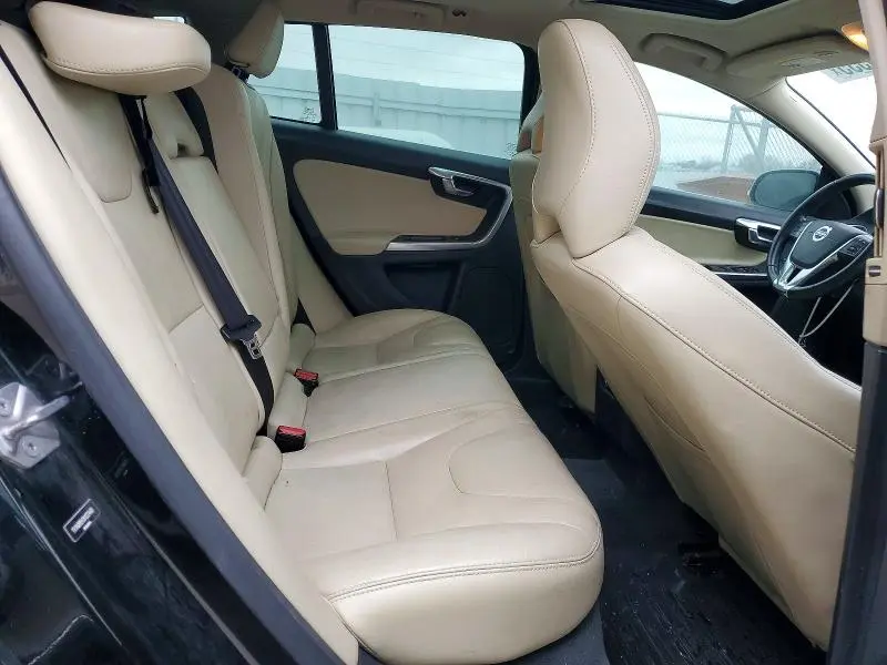 2017 VOLVO V60 T5 PREMIER  