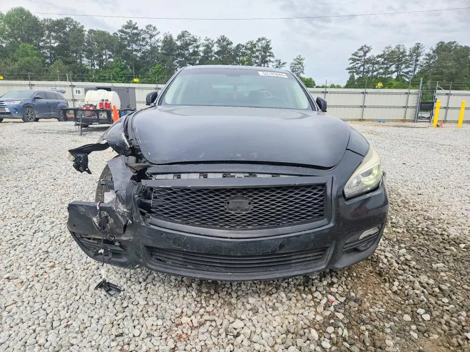 2016 INFINITI Q70L 3.7  