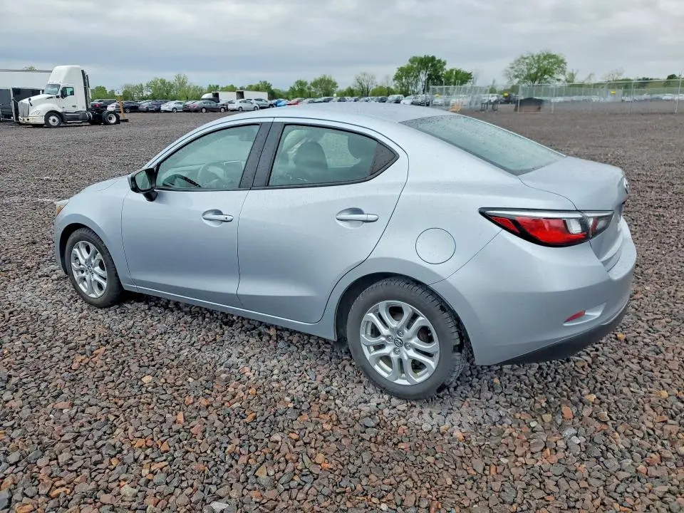 2017 TOYOTA YARIS IA BASE  