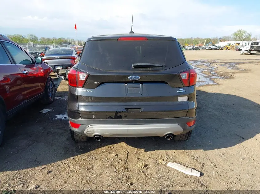 2019 FORD ESCAPE SE
