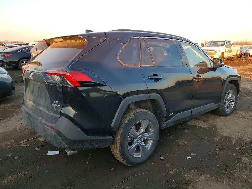2024 TOYOTA RAV4 LE  