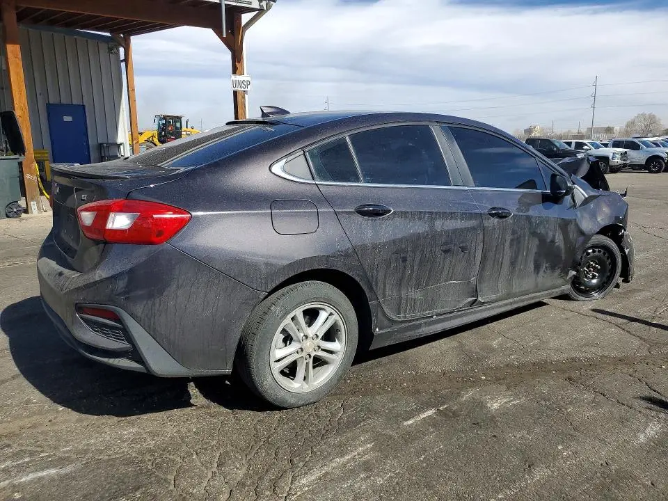 2017 CHEVROLET CRUZE LT  
