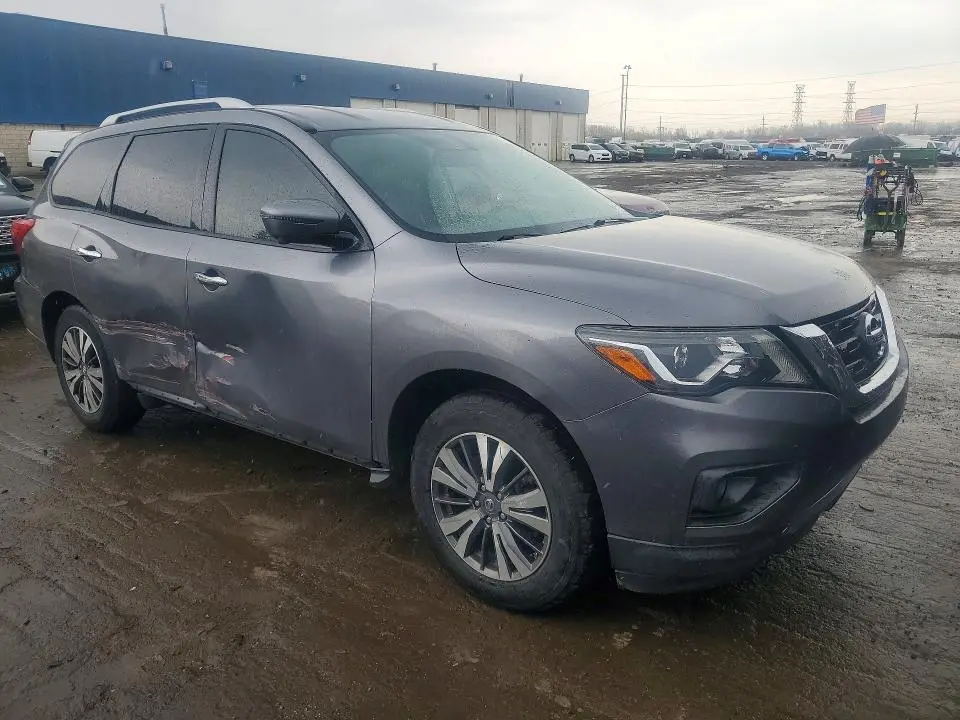 2018 NISSAN PATHFINDER SL  