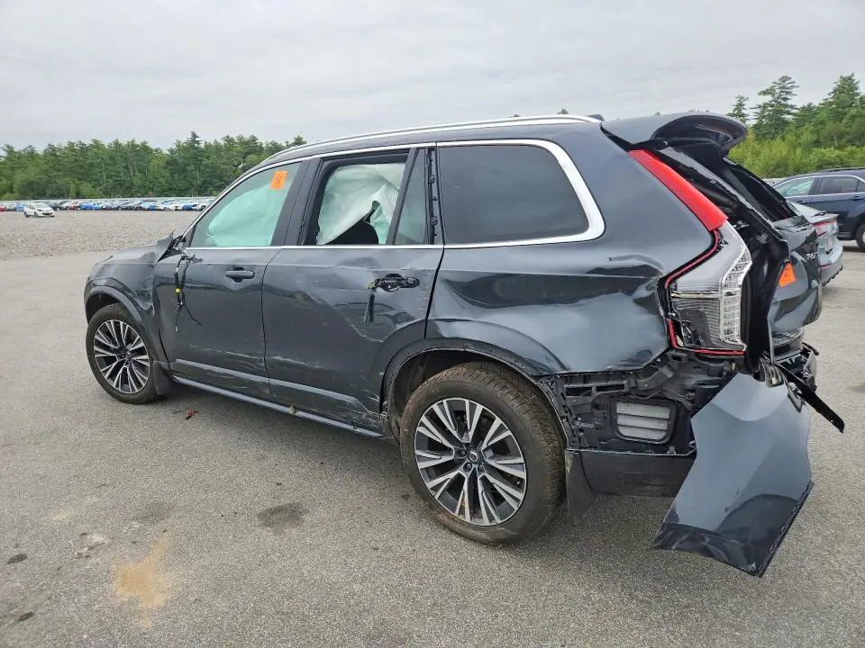 2022 VOLVO XC90 T6 MOMENTUM  