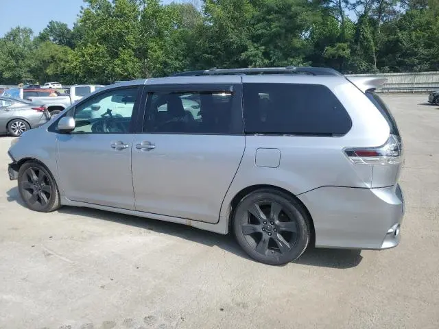 2011 TOYOTA SIENNA SPORT  