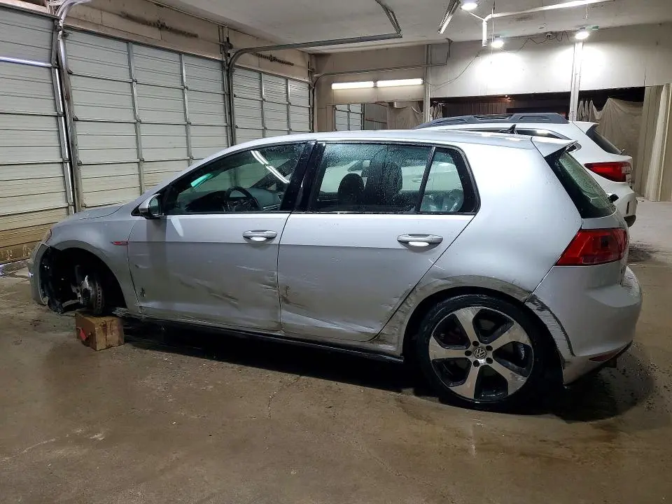 2017 VOLKSWAGEN GTI S/SE  
