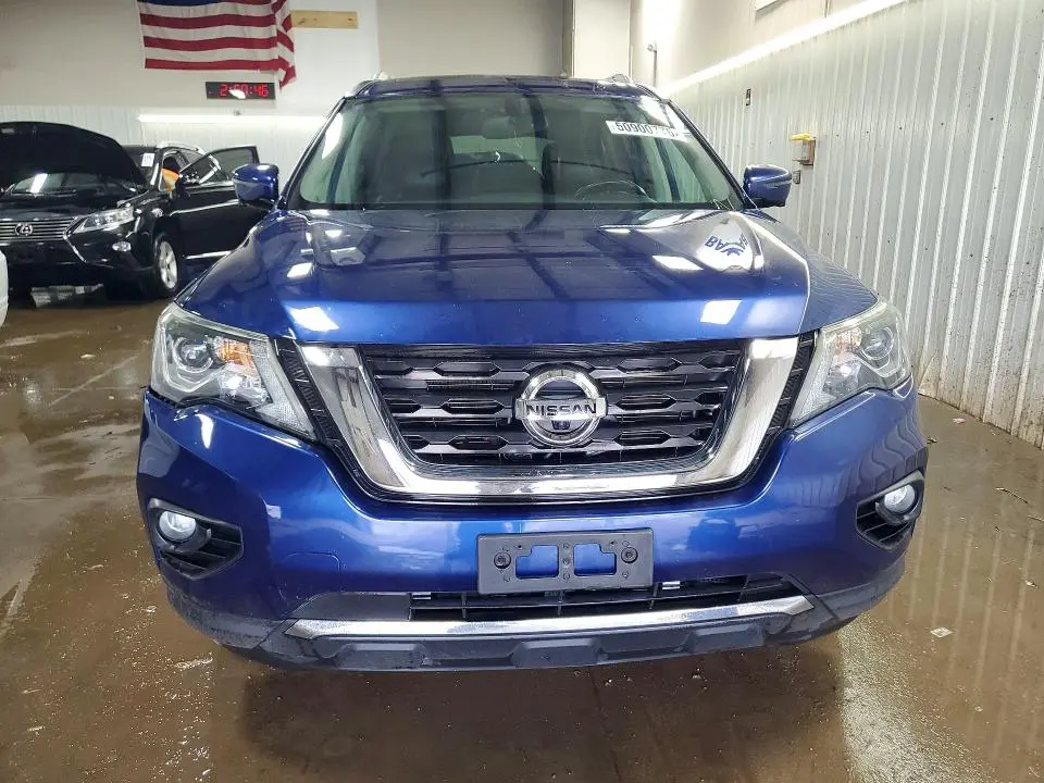 2017 NISSAN PATHFINDER PLATINUM  