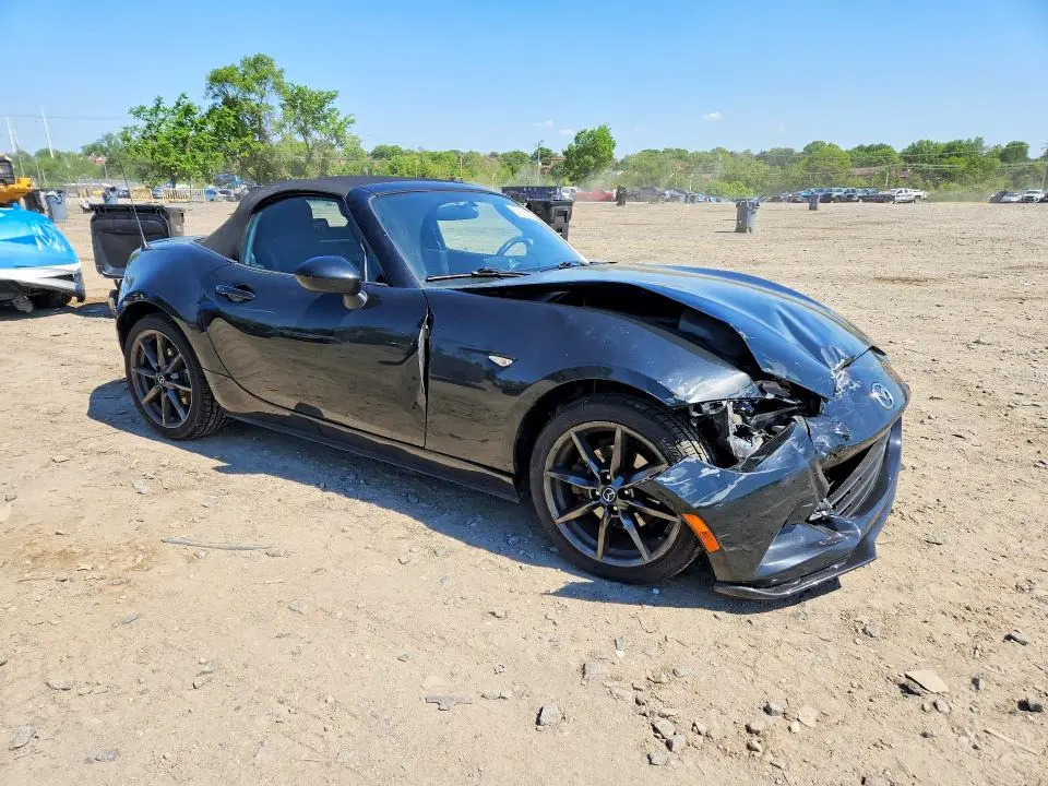 2017 MAZDA MX-5 MIATA CLUB  