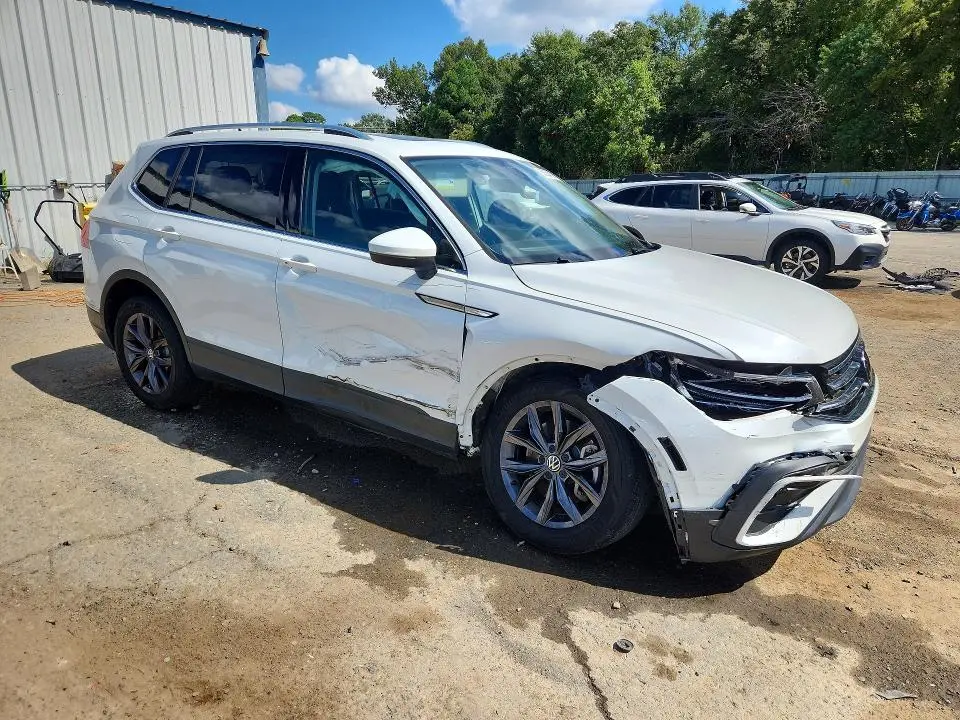 2023 VOLKSWAGEN TIGUAN SE  