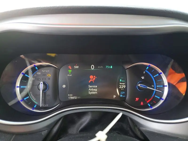 2018 CHRYSLER PACIFICA HYBRID LIMITED  