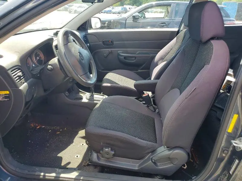2010 HYUNDAI ACCENT GS  