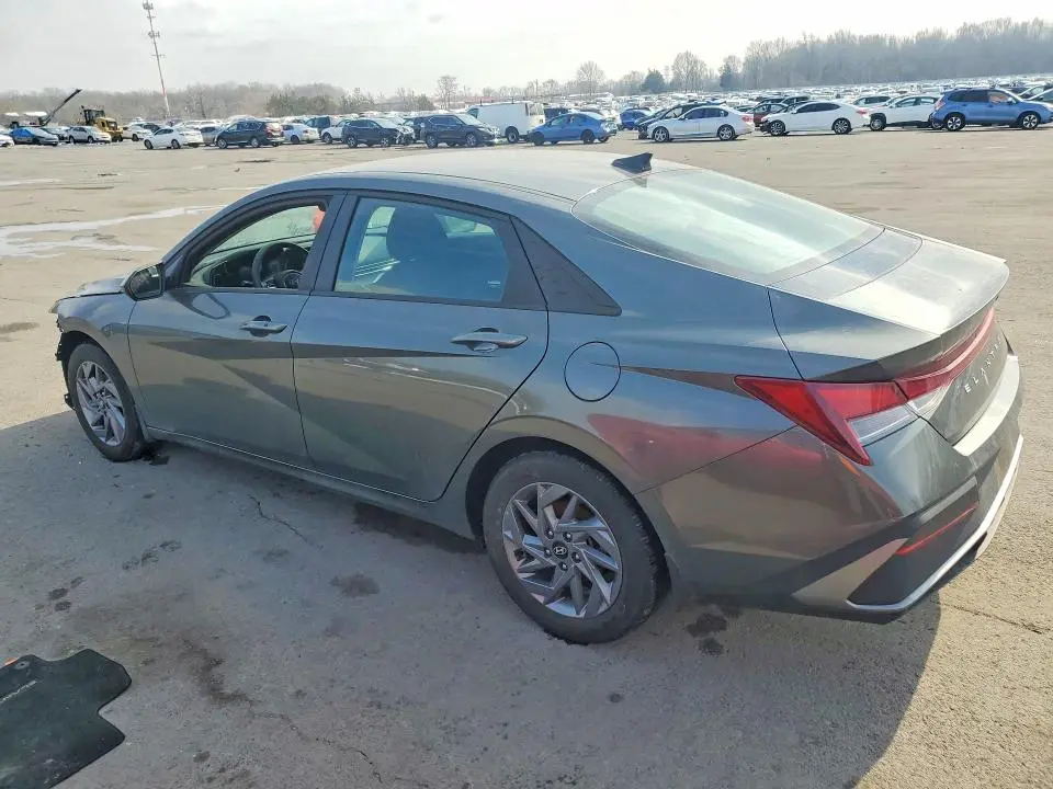 2024 HYUNDAI ELANTRA SEL  