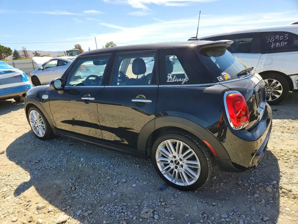 2017 MINI COOPER S  