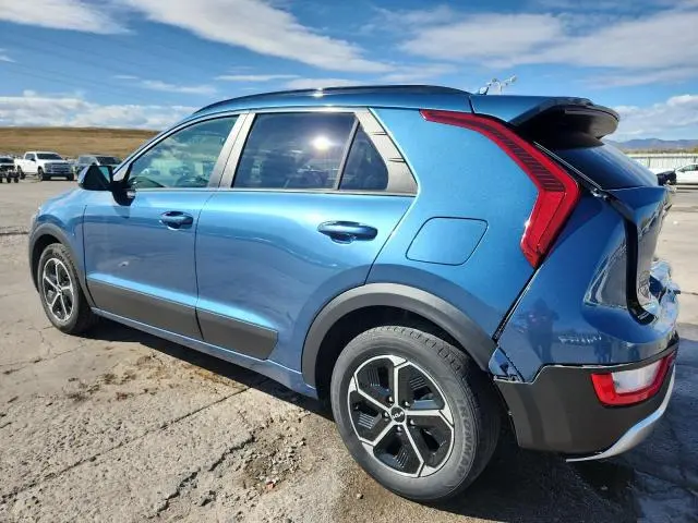 2023 KIA NIRO EX  
