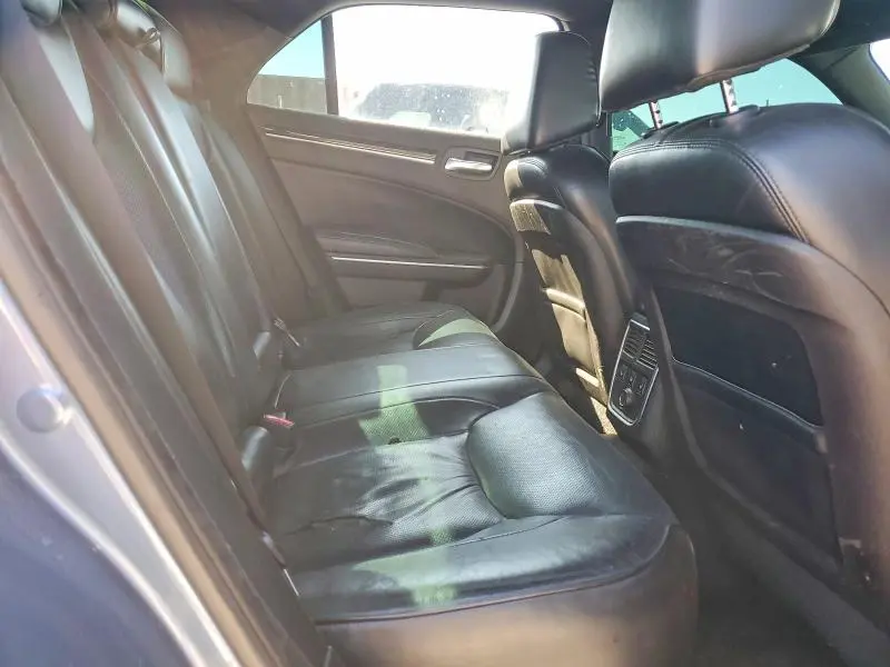 2011 CHRYSLER 300C   