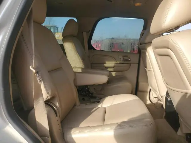 2013 CADILLAC ESCALADE LUXURY  