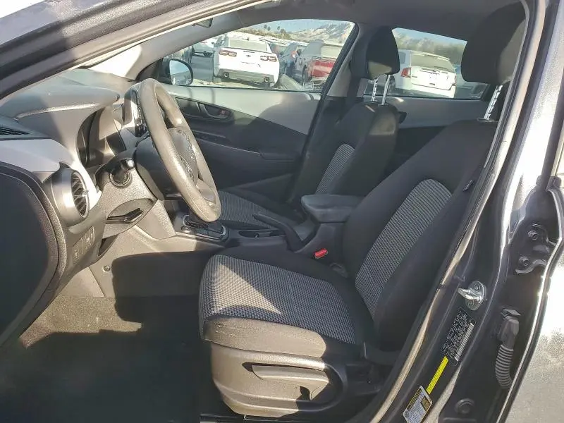 2019 HYUNDAI KONA SE  
