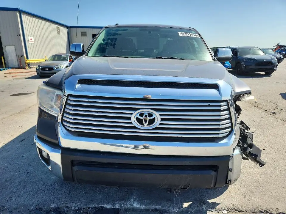 2017 TOYOTA TUNDRA CREWMAX LIMITED  