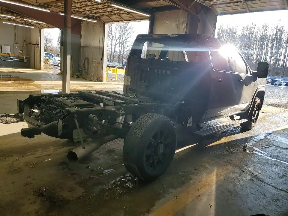 2025 GMC SIERRA K2500 AT4  