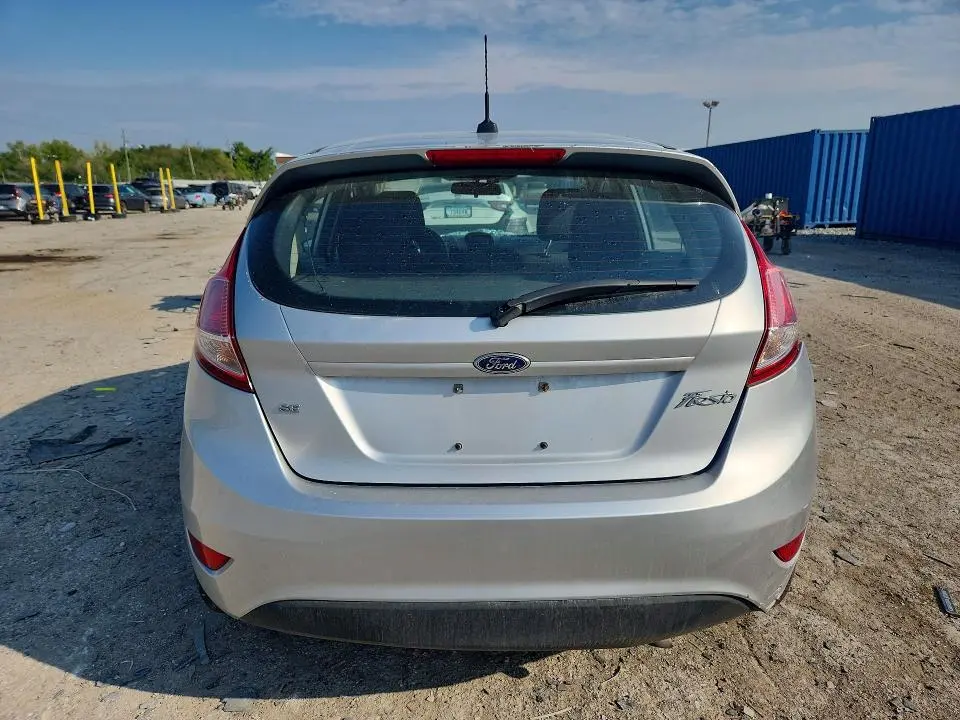 2016 FORD FIESTA SE  