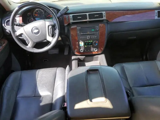 2014 CHEVROLET SUBURBAN K1500 LT  