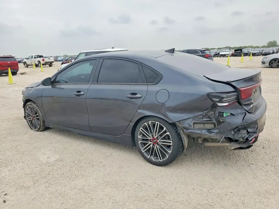 2023 KIA FORTE GT  