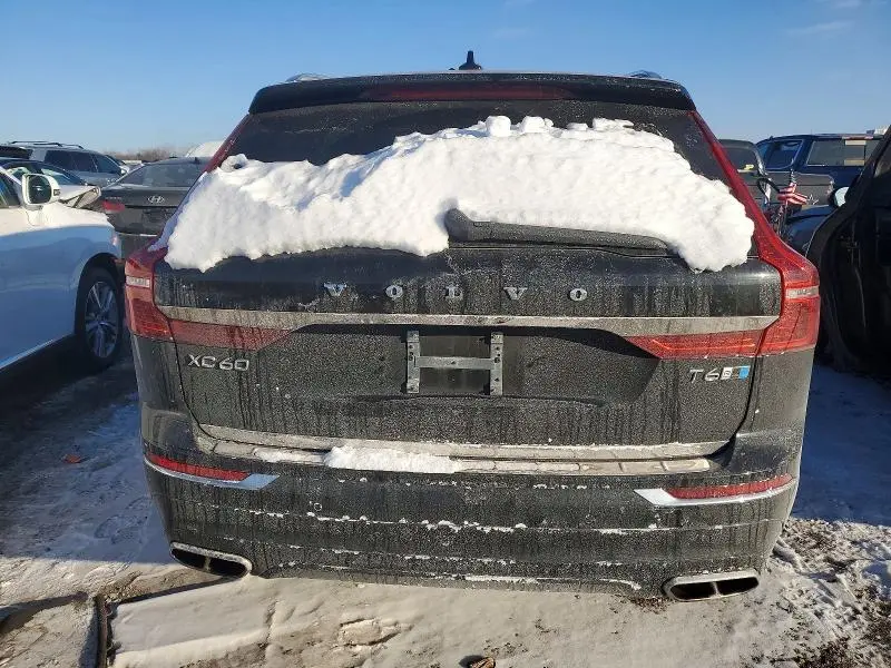 2018 VOLVO XC60 T6 R-DESIGN  