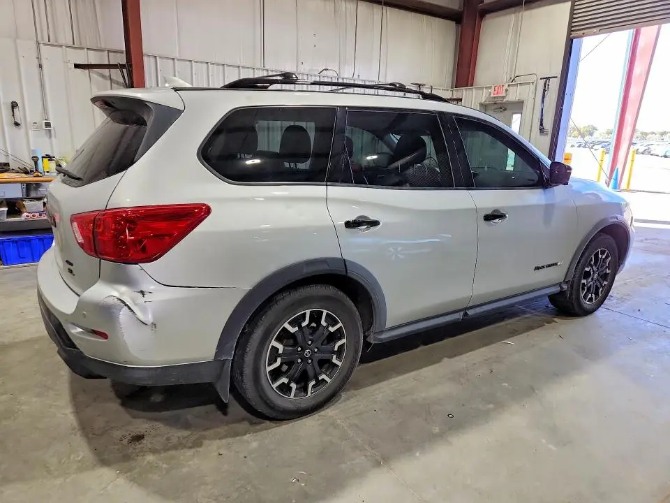 2019 NISSAN PATHFINDER SL  