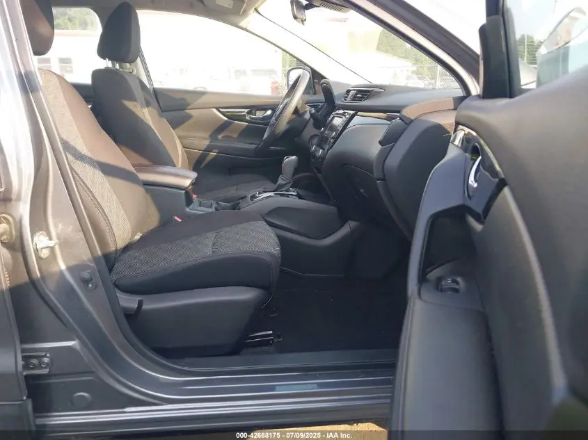 2020 NISSAN ROGUE SPORT SV FWD XTRONIC CVT