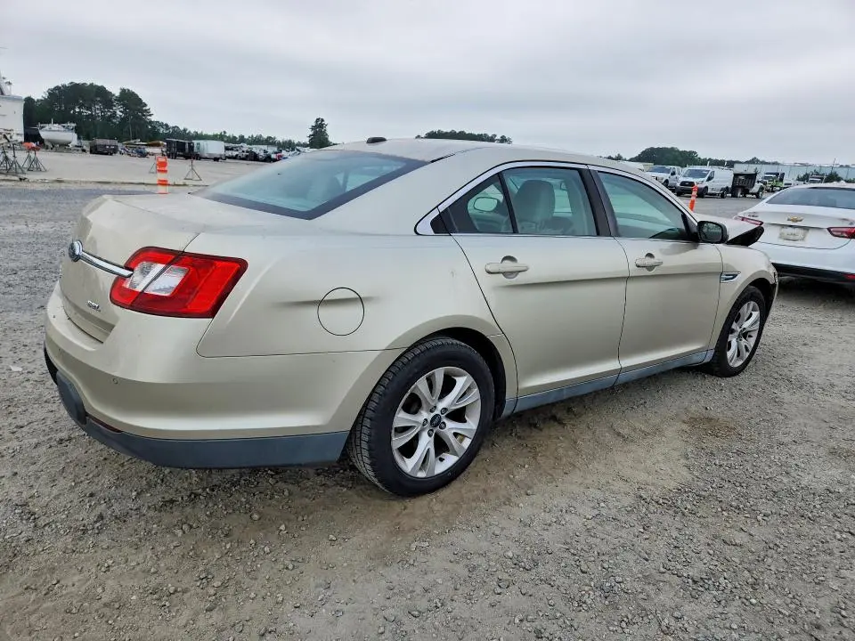 2011 FORD TAURUS SEL  