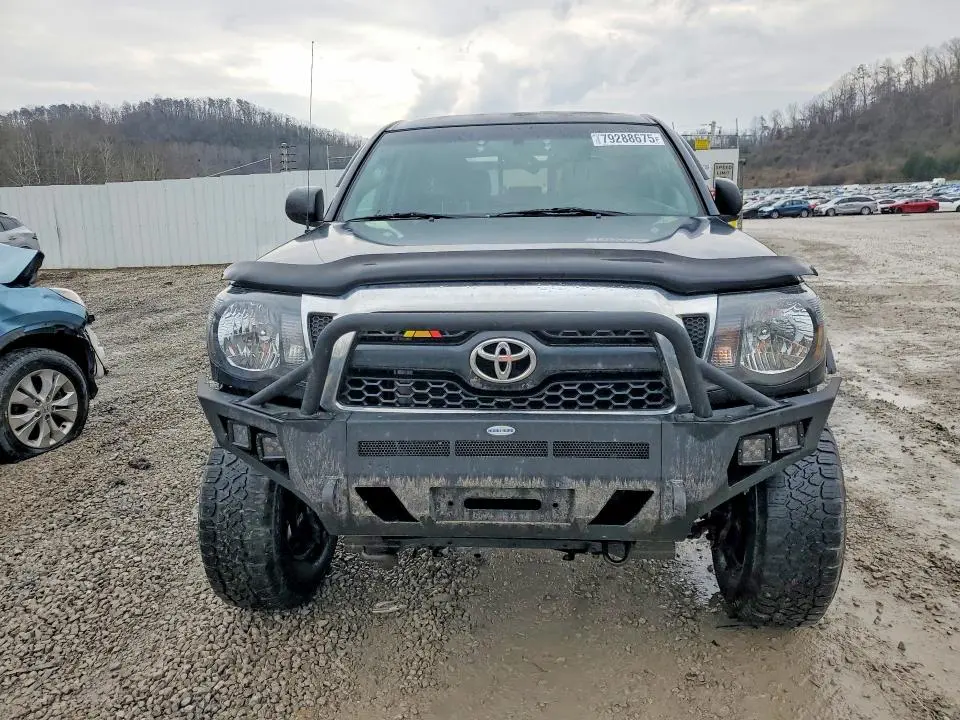 2011 TOYOTA TACOMA V6  
