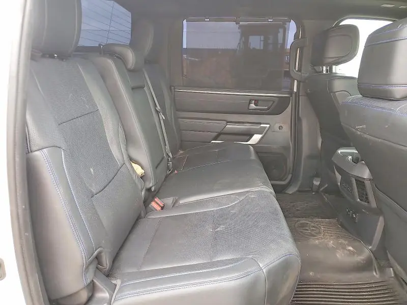 2023 TOYOTA TUNDRA PLATINUM  